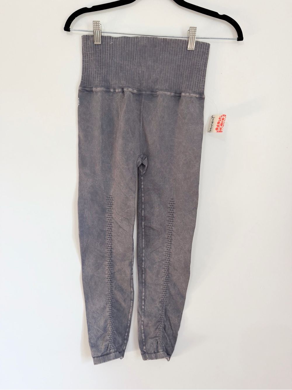 Free people medium/large leggings NWT athletic gym workout